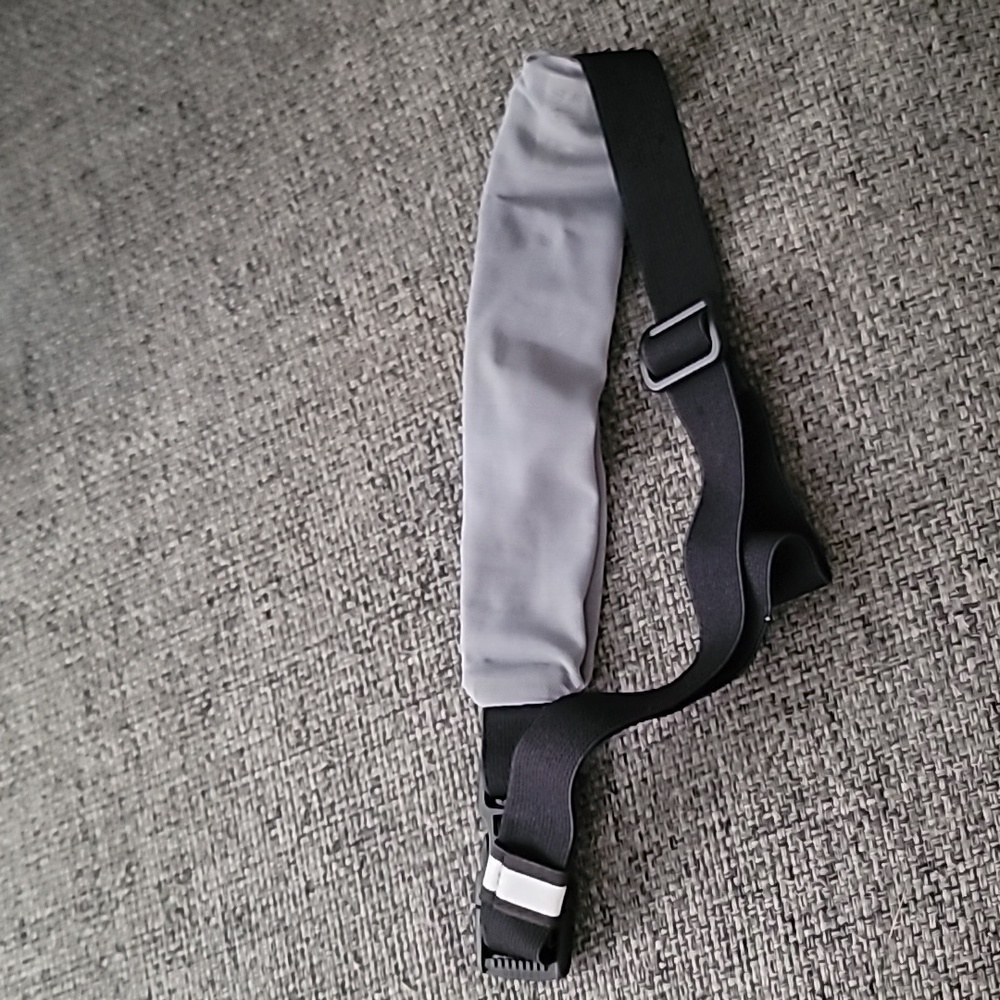 NIKE - Picture 3 of 3